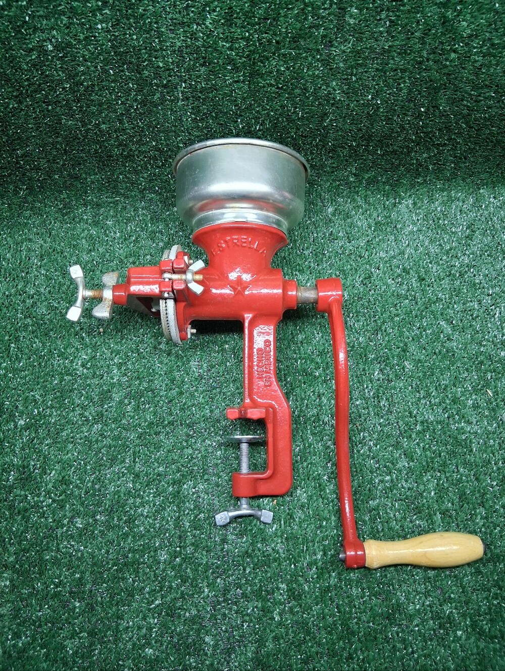 Estrella Cast Iron Manual Crank Corn Grain Grinder - Red